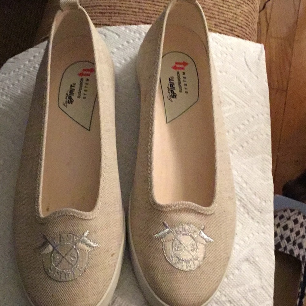 Easy Spirit Slip On Shoes